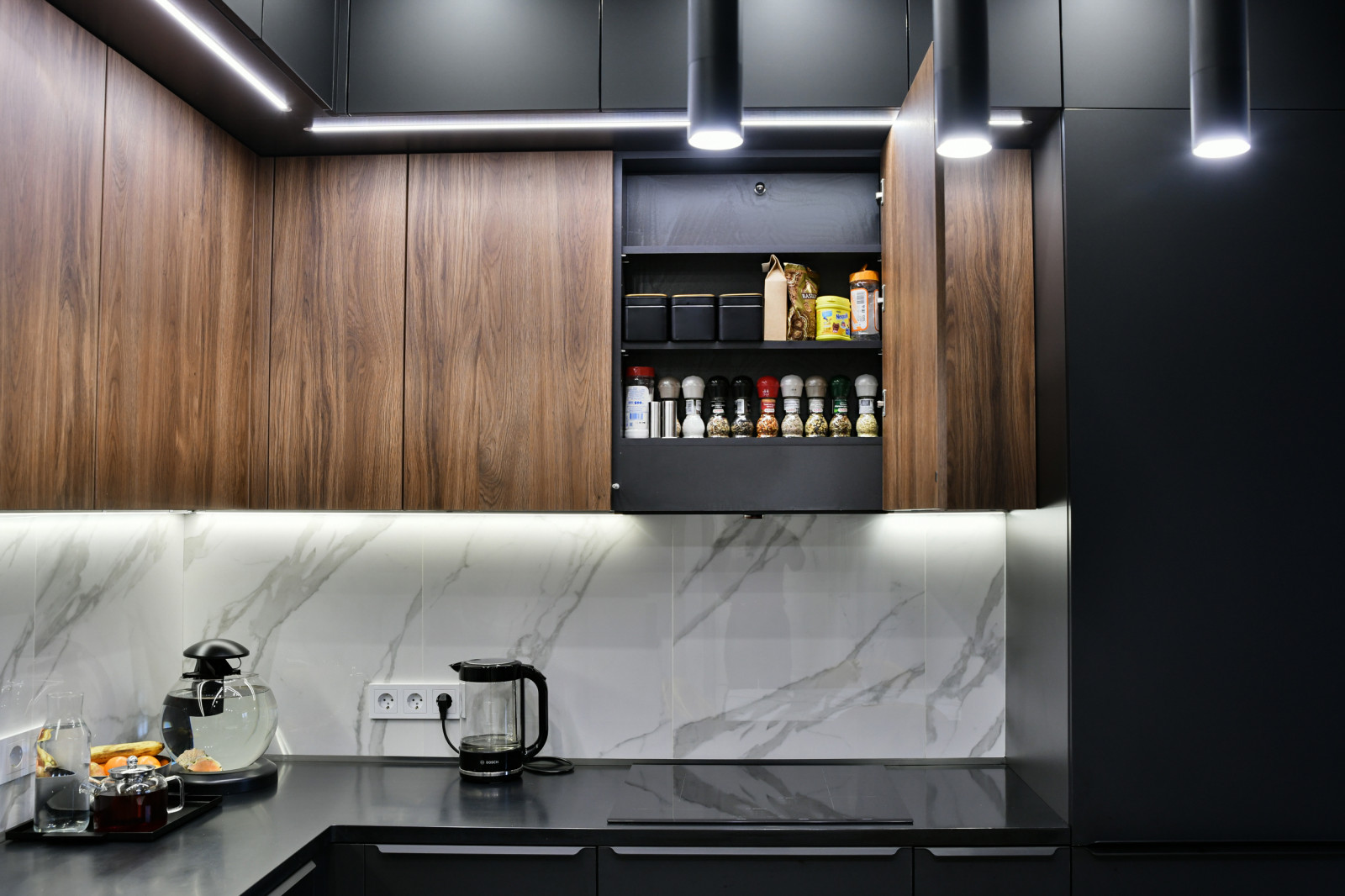 Кухня в современном стиле