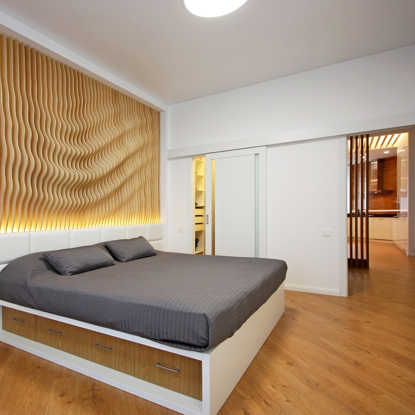 Квартира с головой оленя