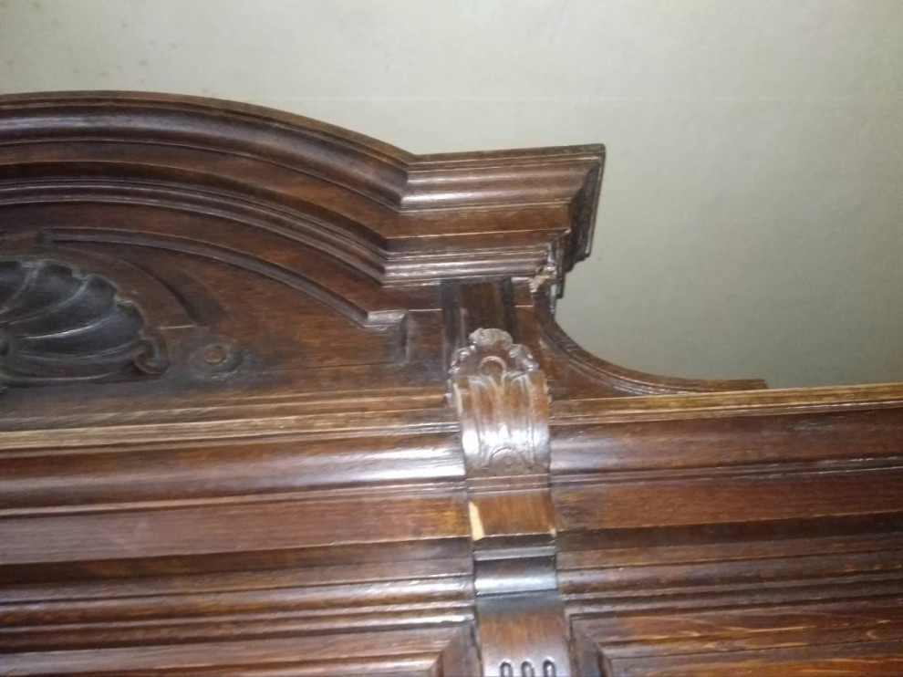 Реставрация Антикварной мебели в Москве