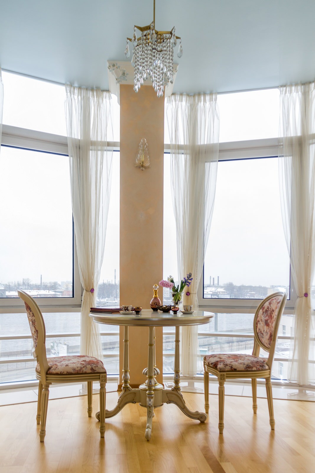 Элегантная классика на берегу Невы