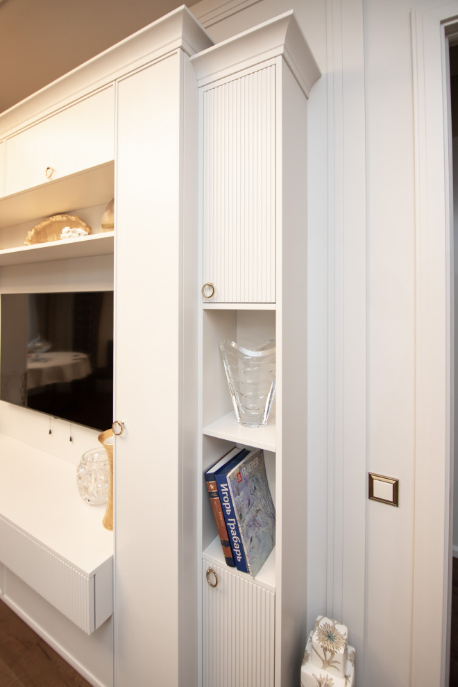 Стеллаж в гостиную для оформления ТВ-зоны