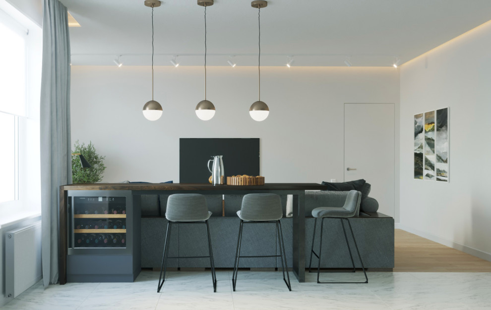 Трехкомнатная квартира в Санкт-Петербурге