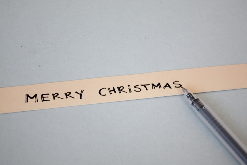 Своими руками: Новогодний венок на дверь за 30 минут