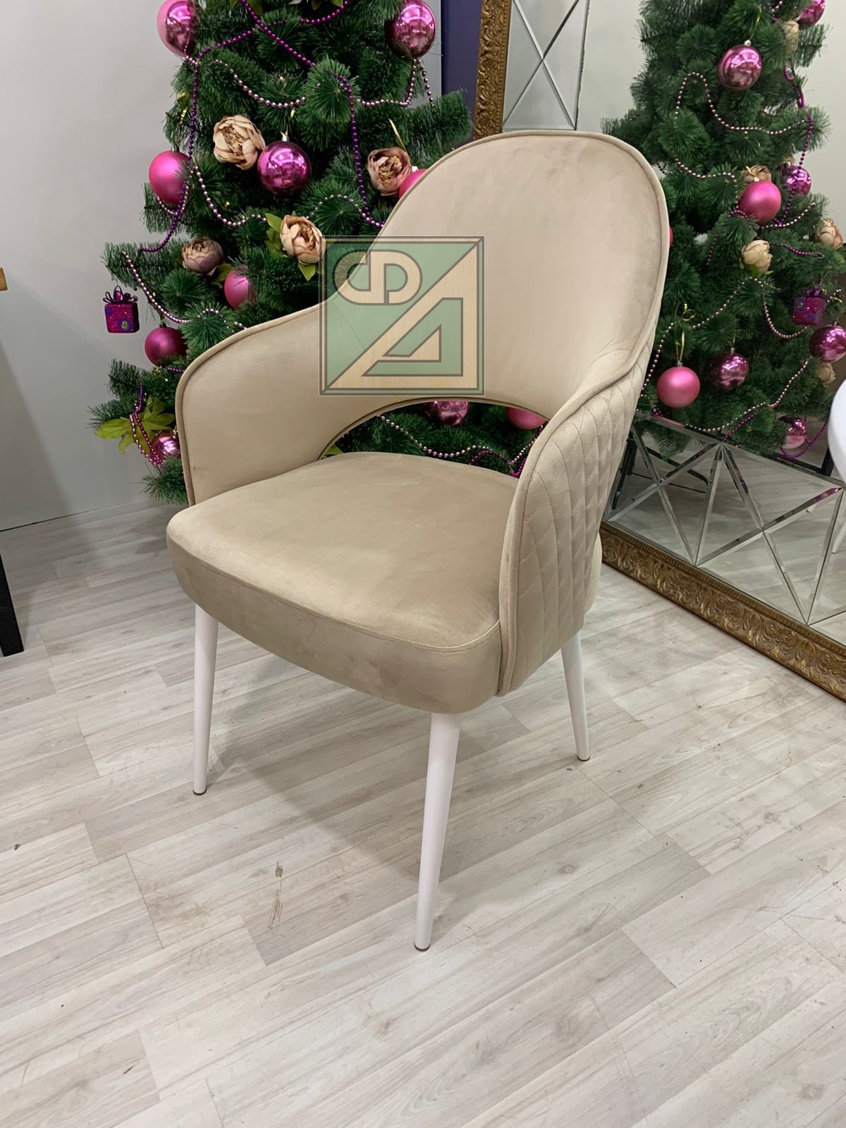 Обложка проекта: Стулья