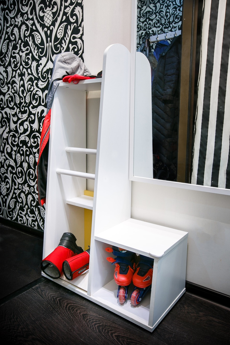 ДЕТСКАЯ ПРИХОЖАЯ