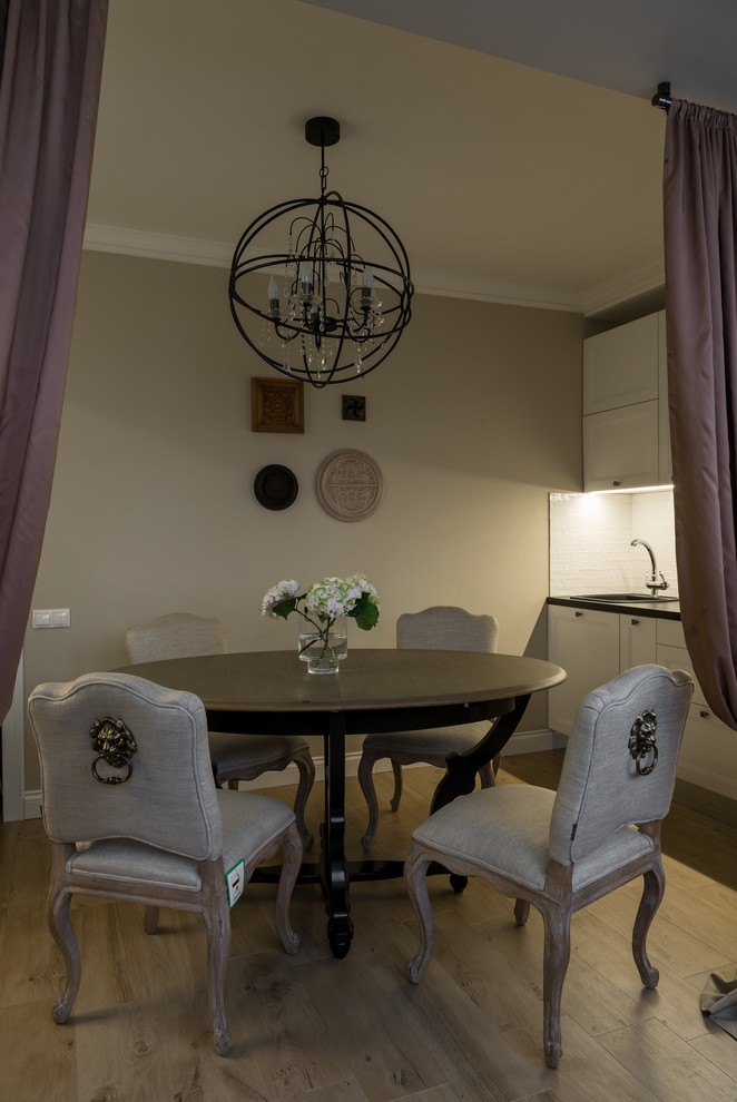 Houzz тур: Небольшая квартира в оттенках бежевого и кофейного