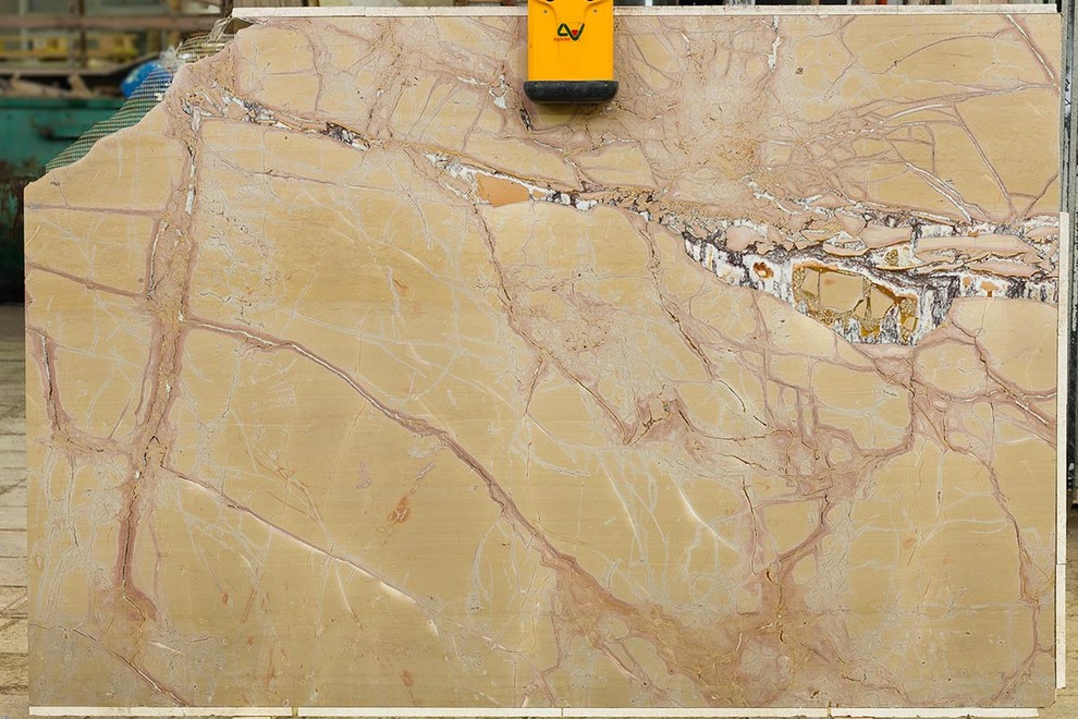 Классы и категории мрамора: Как они «диктуют» цену камня