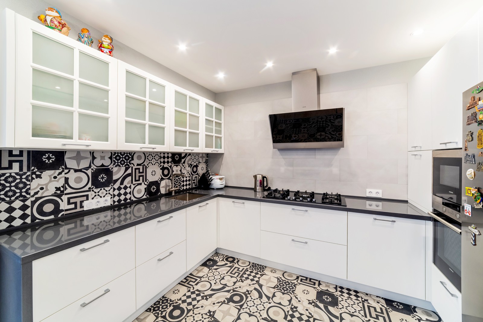 Обложка проекта: Серова 2а