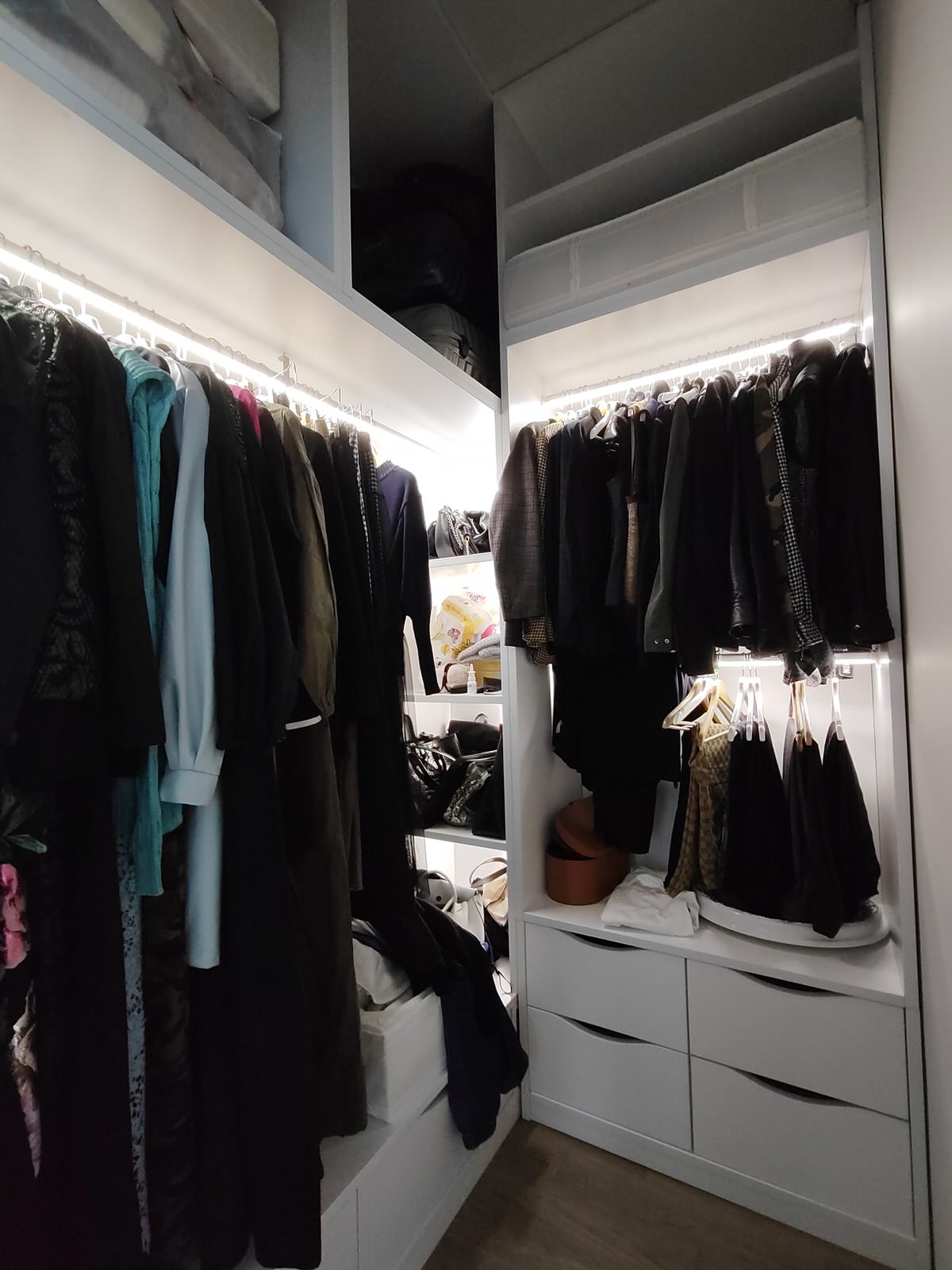 Гардеробная.