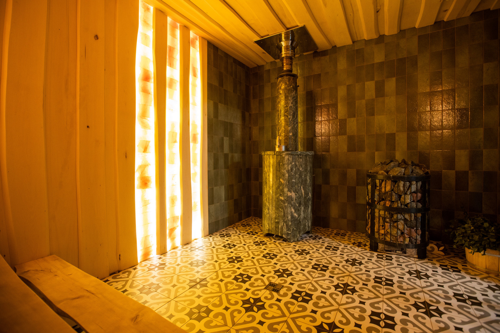 Баня с летней кухней