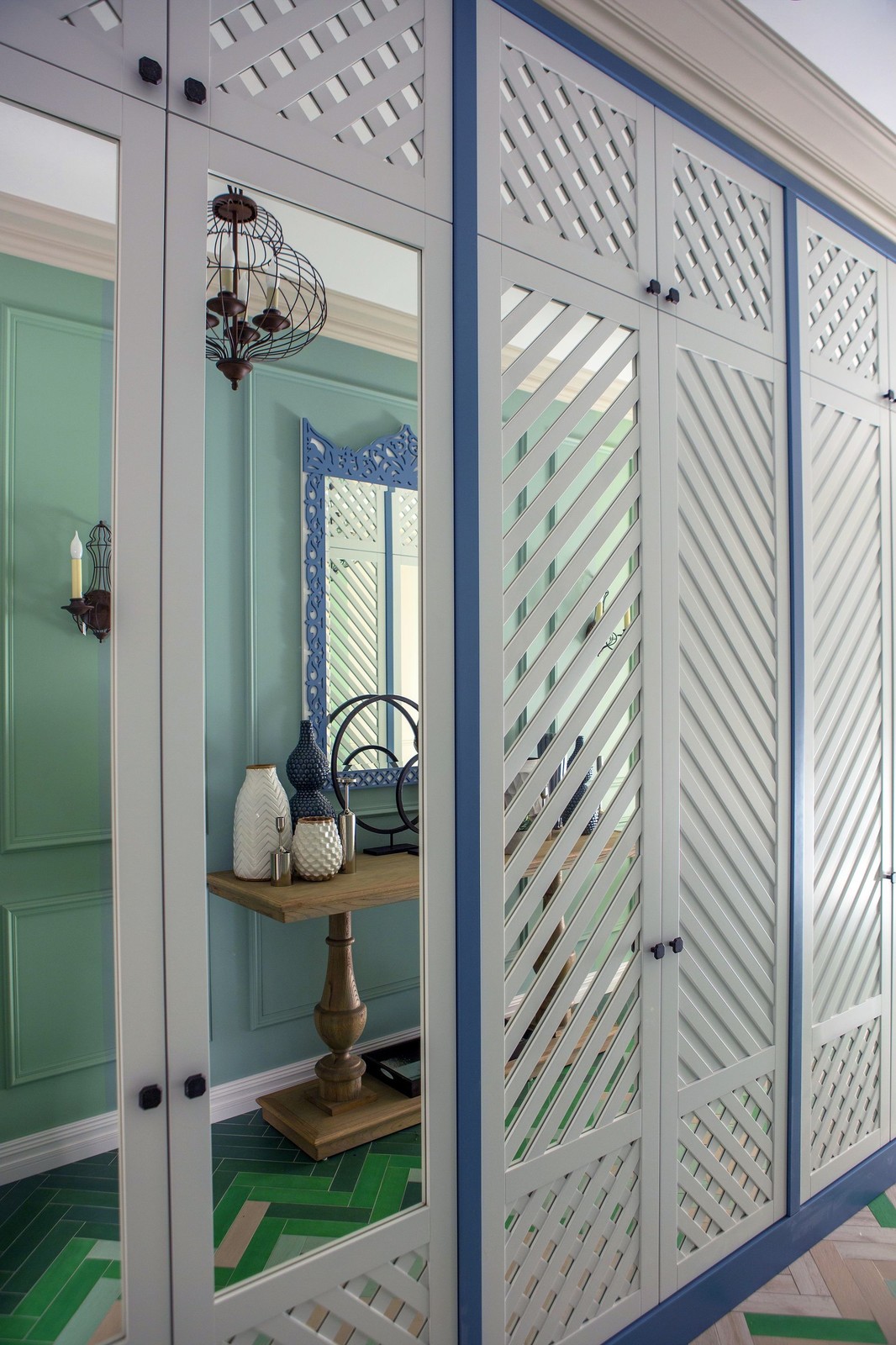 Квартира на стыке классики и поп - арта