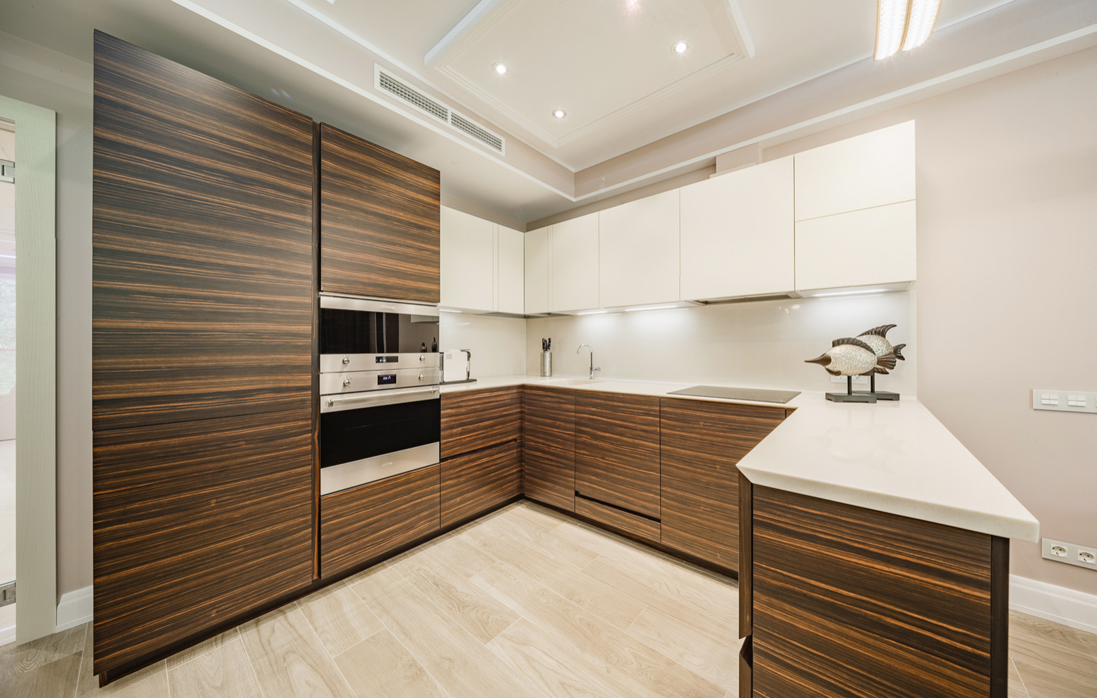 Современный лаконичный интерьер в ЖК "Камелия"