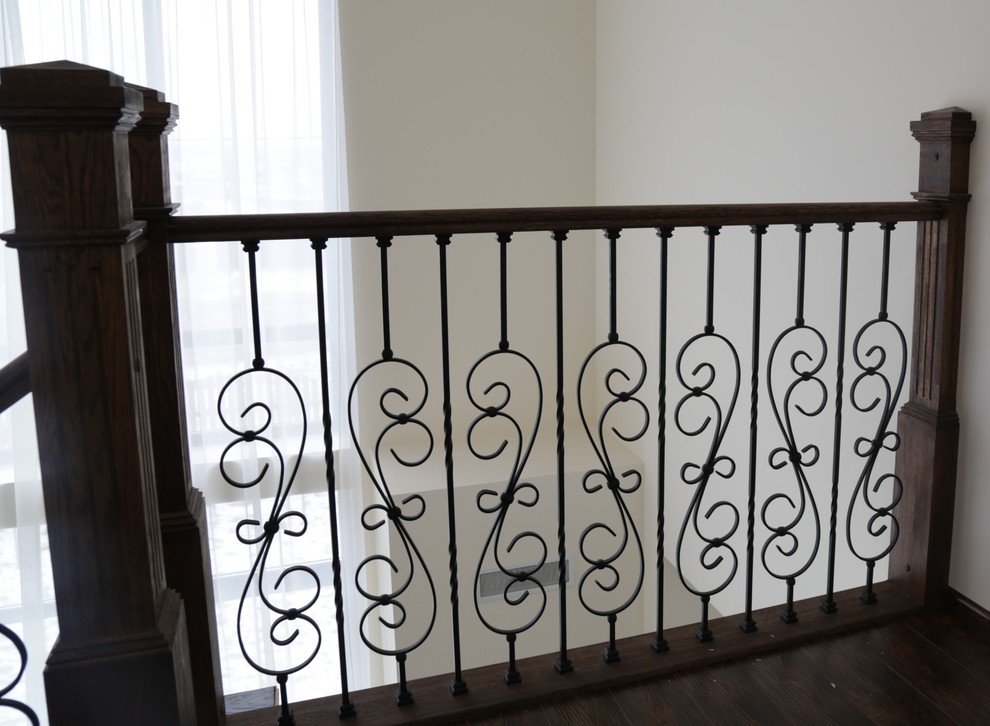 Деревянная лестница с подсветкой