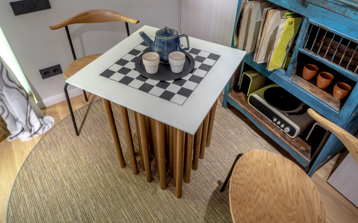 Обложка проекта: Циновки в гостиную загородного дома в стиле авангард