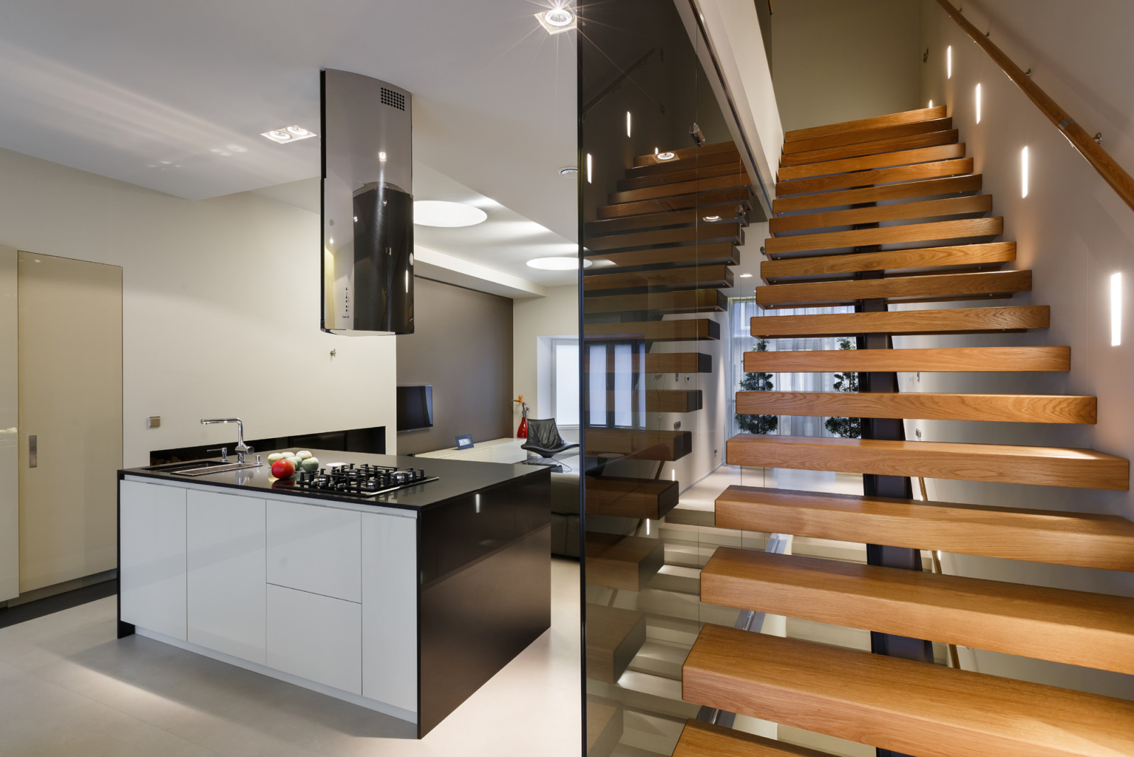 Реконструкция трехэтажного таунхауса в Санкт-Петербурге.