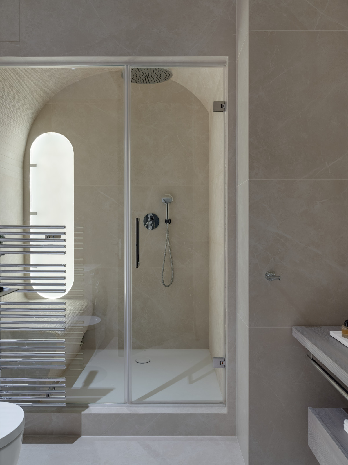 Минималистичная квартира в Москве 117 кв. м