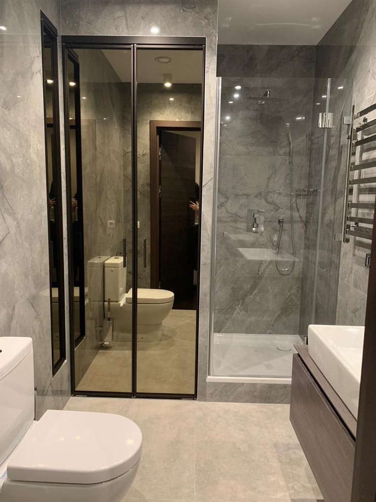 Шкаф с распашными фасадами raumplus