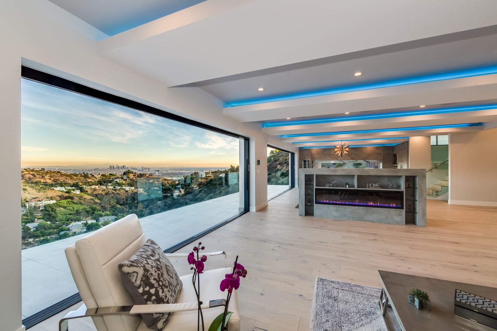 Современный дом в Вэст Голливуд, Лос-Анжелес, Калифорния