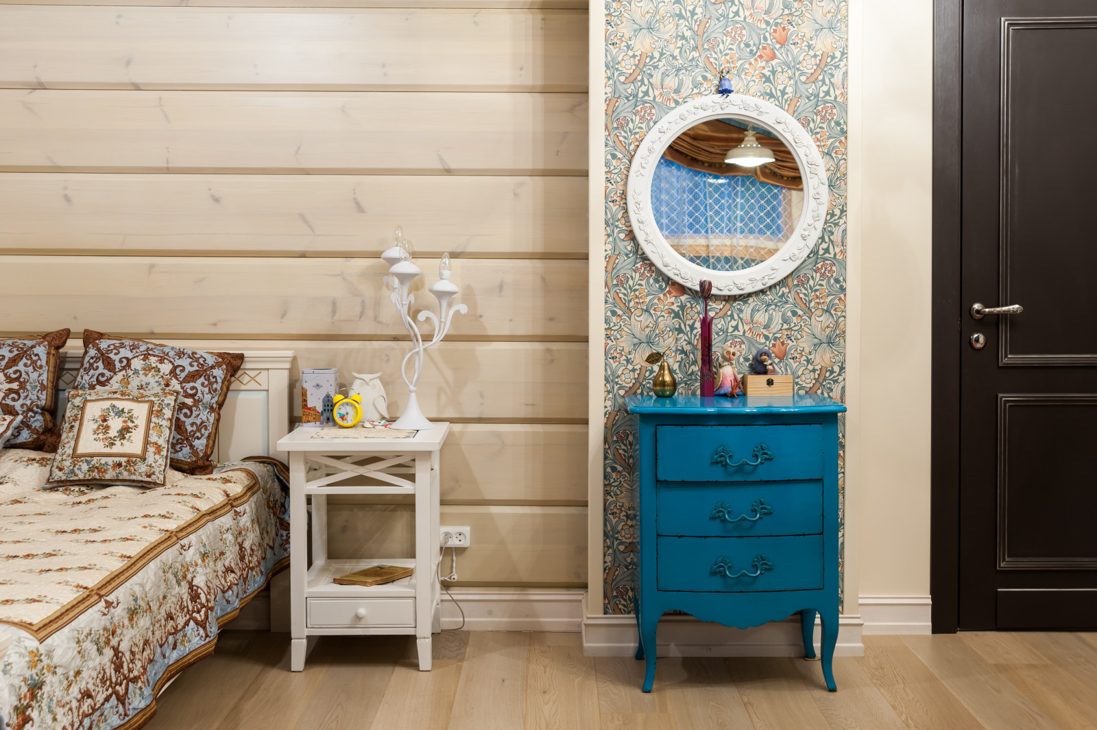 Дом у Медного озера