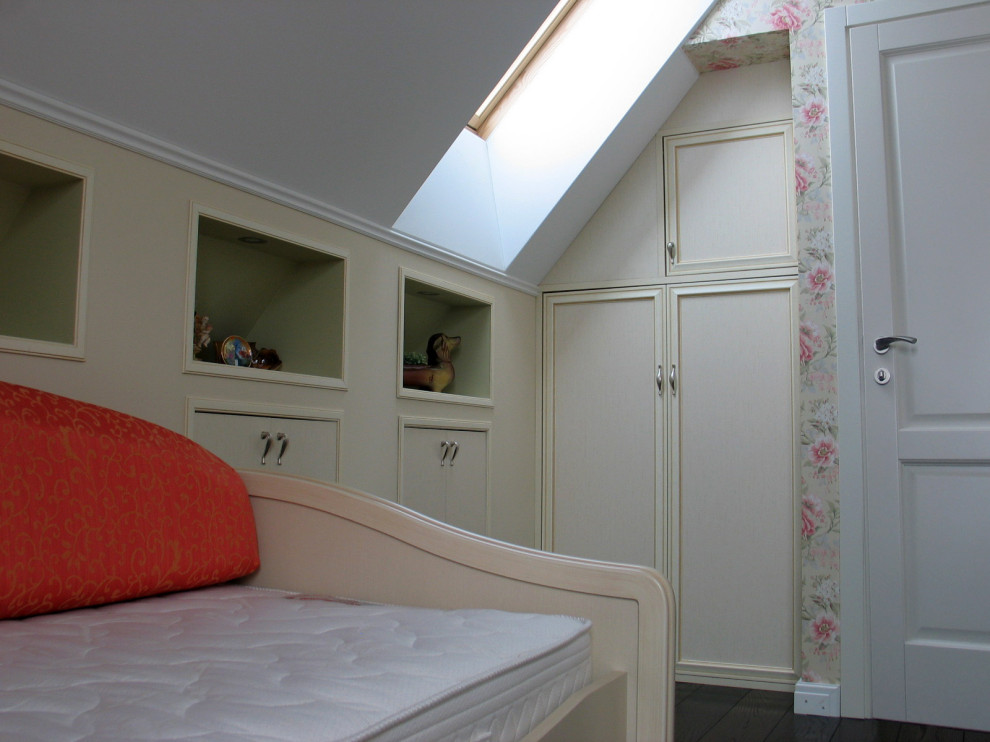 РЕКОНСТРУКЦИЯ МАНСАРДЫ В ЗАГОРОДНОМ ДОМЕ