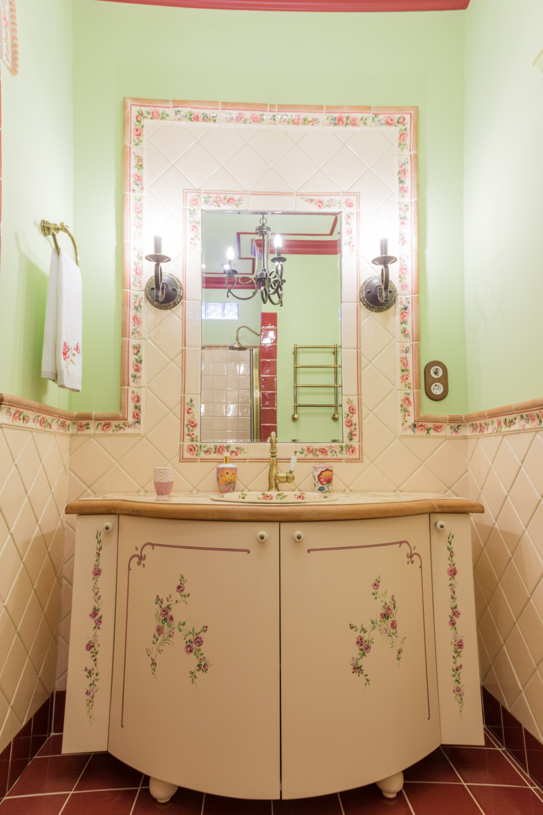 Интерьер гостевого дома в стиле Прованс. Интерьер бассейна (150 кв м)