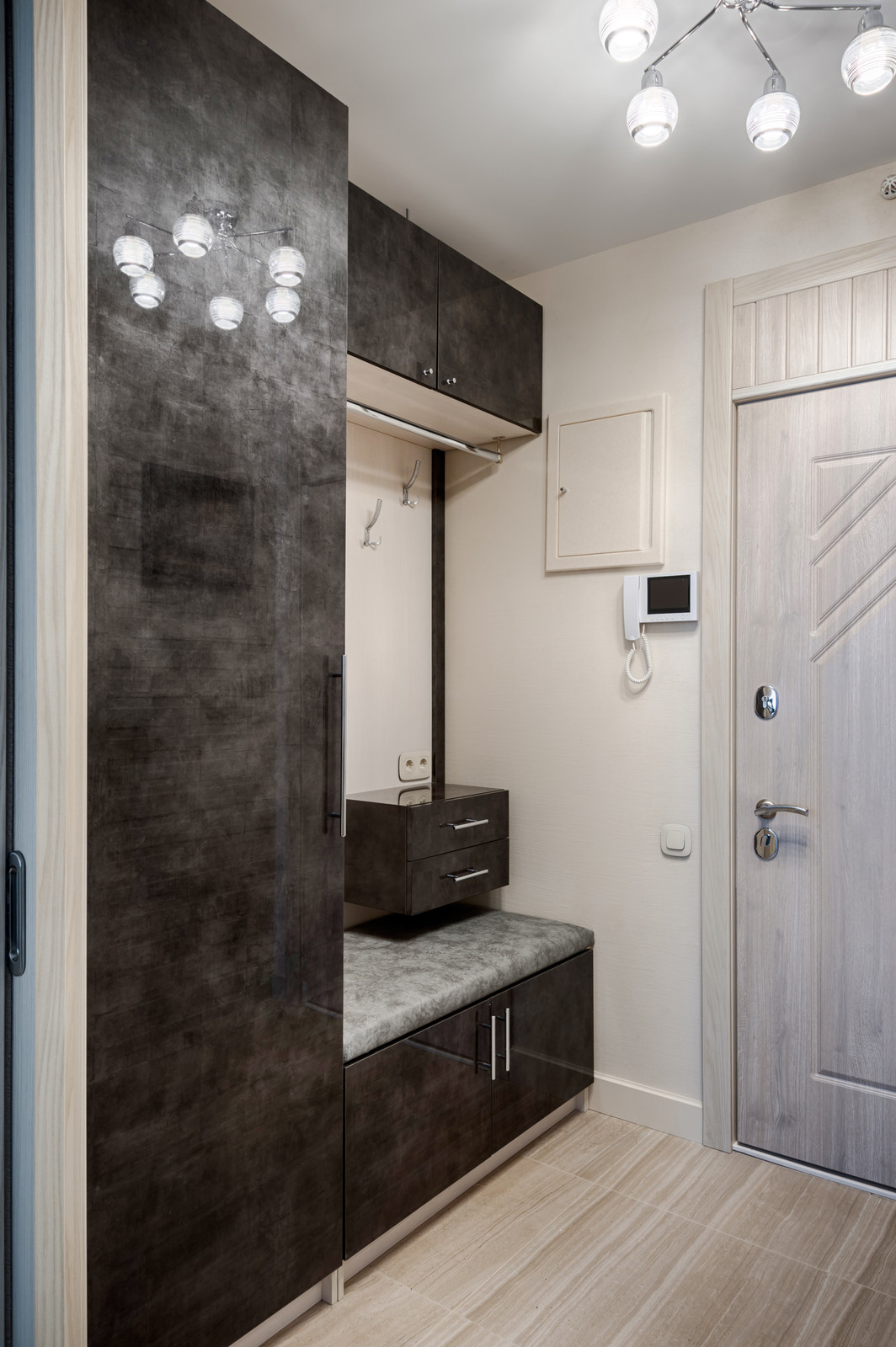 Трехкомнатная квартира в ЖК "Академ-Парк"