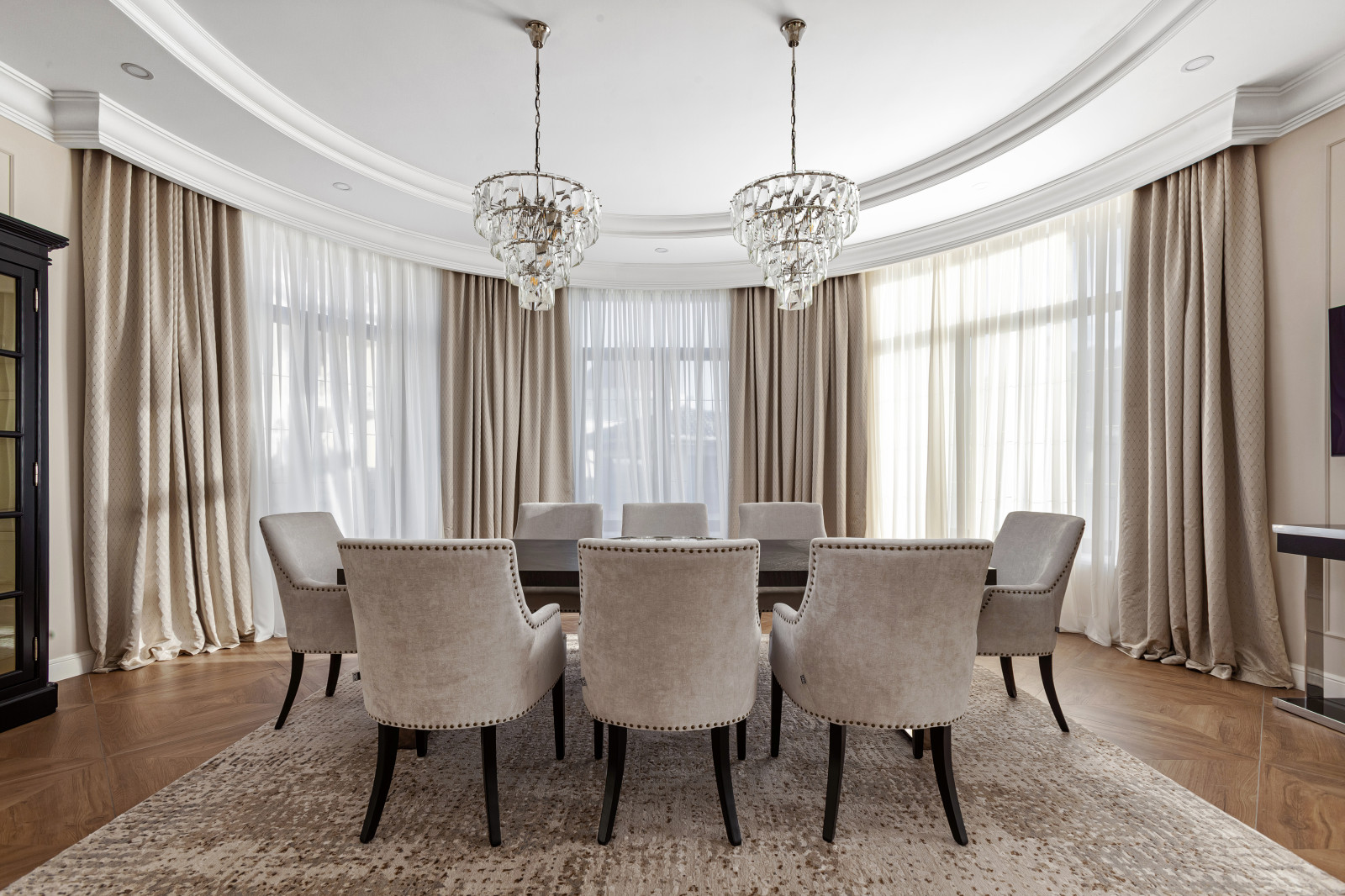 Строительство дома и отделочные работы. Дом на Новой Риге. 700 кв.м.