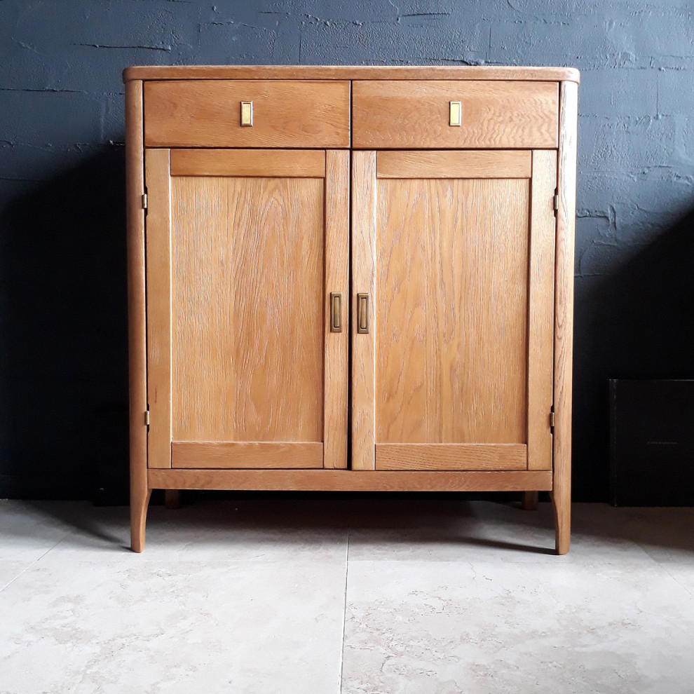 Комод с двумя ящиками и распашной дверцей