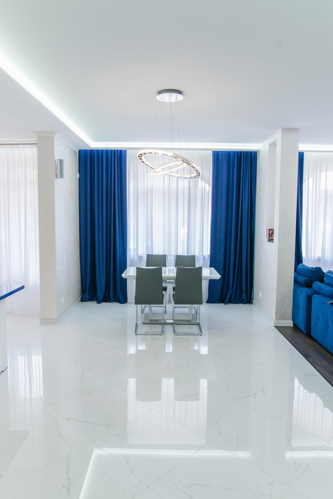 Столовая зона гостиной