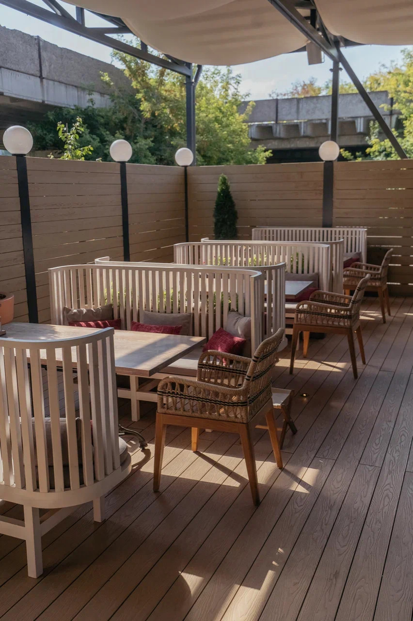 Веранда ресторана Tavola Perffeta