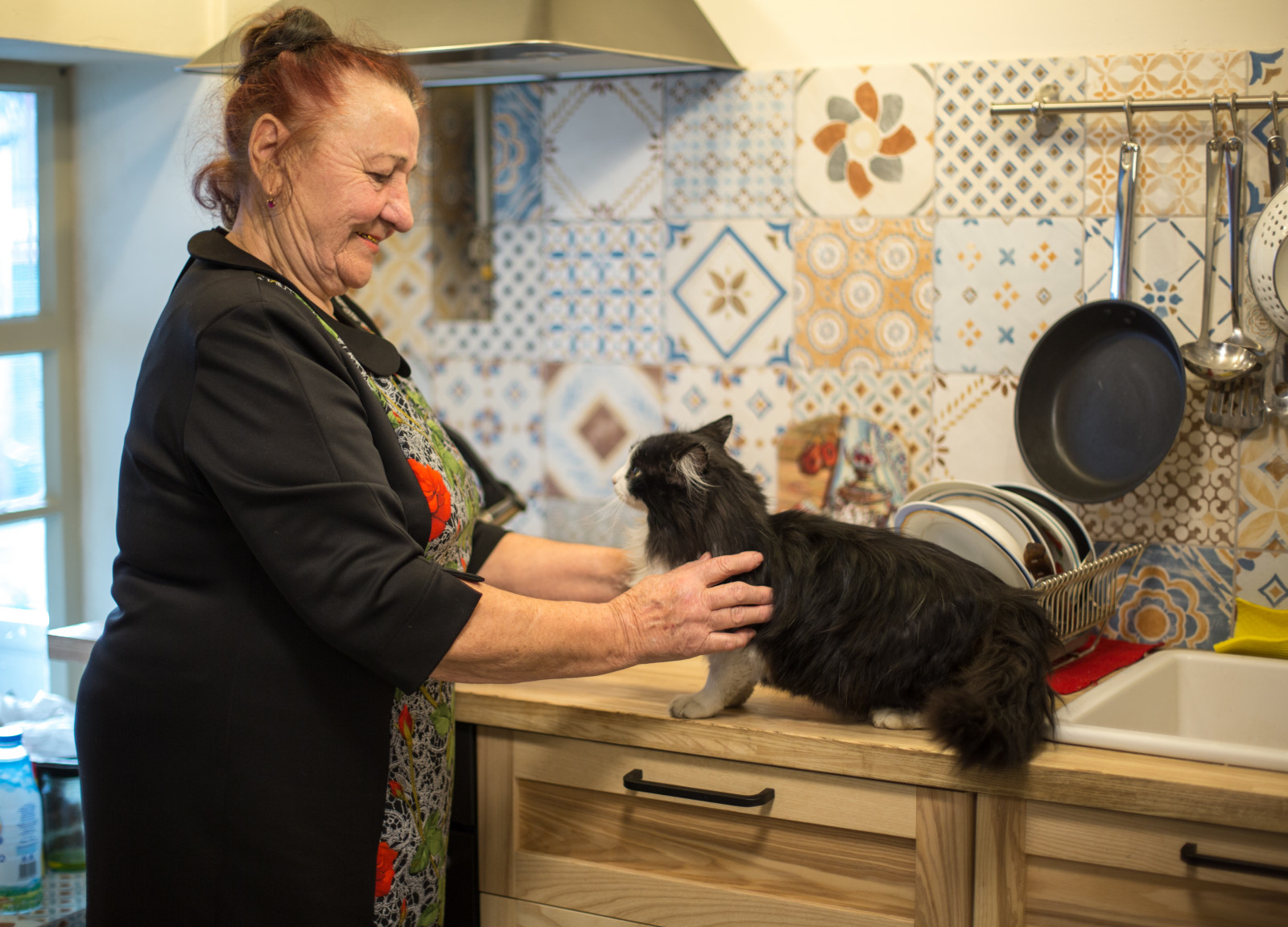 В гостях: Ремонт ветхого дома для женщины в возрасте