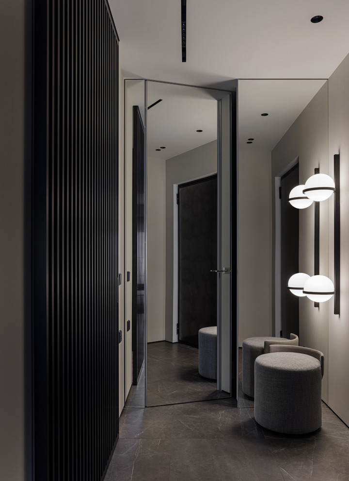 Монохромная квартира 90 м2 в центре Москвы