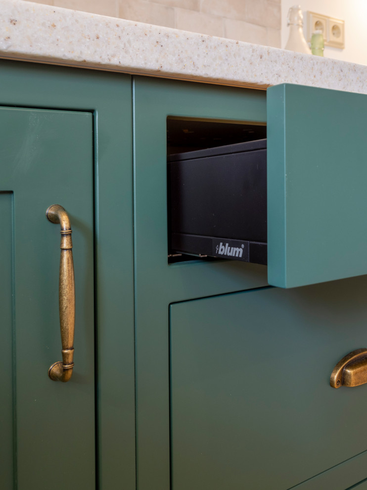 Элегантная кухня в неоклассическом стиле