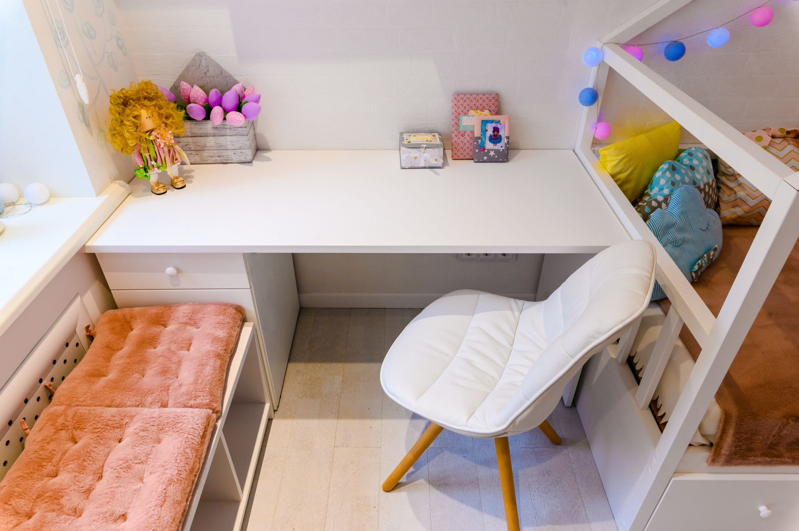 Детская комната "Зайка для Светы"