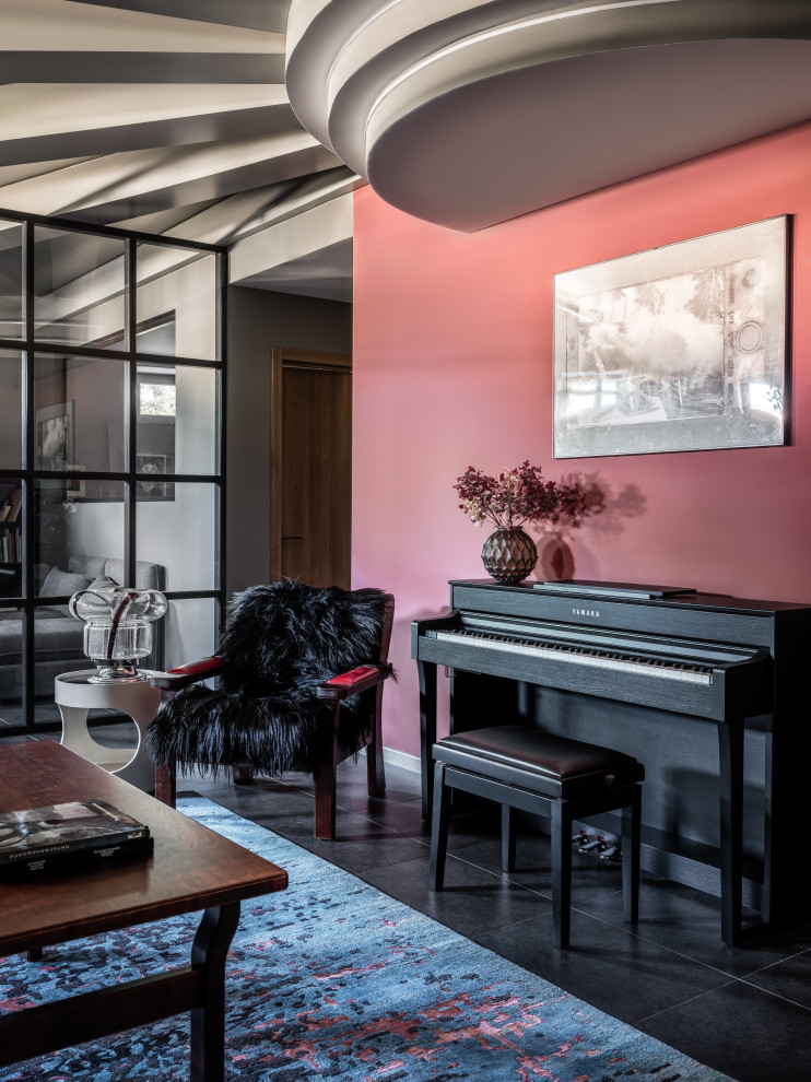 В гостях: Круглый дом с видом на лес