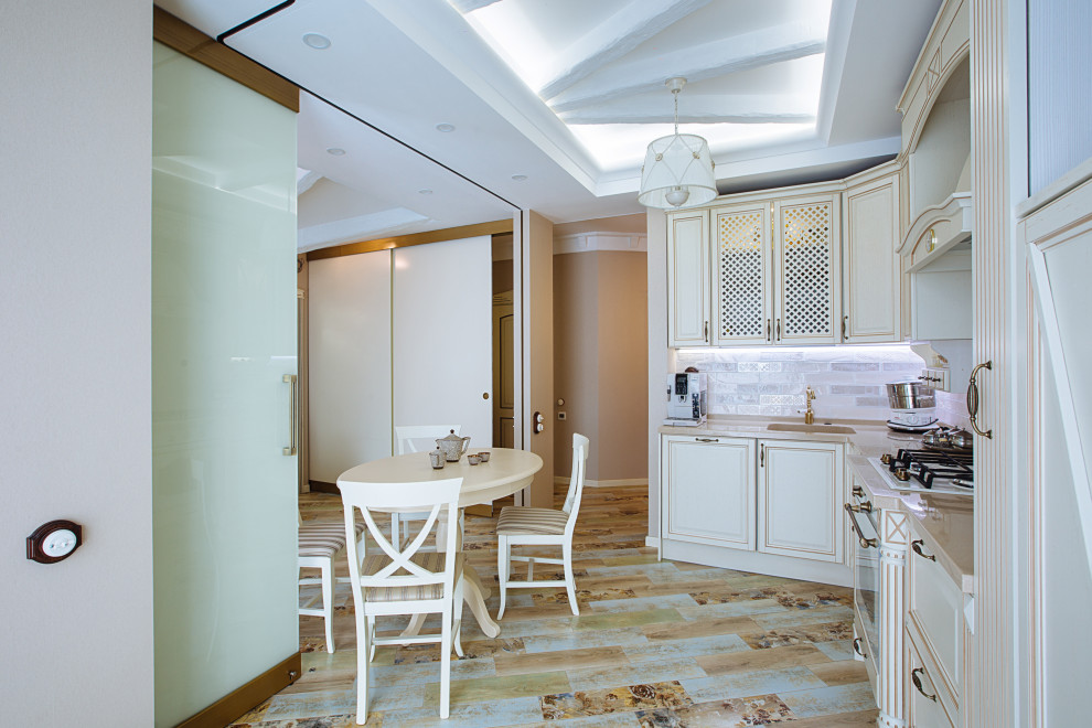 Современная интерпретация стиля "Шебби-шик" в двухкомнатной квартире на мансарде