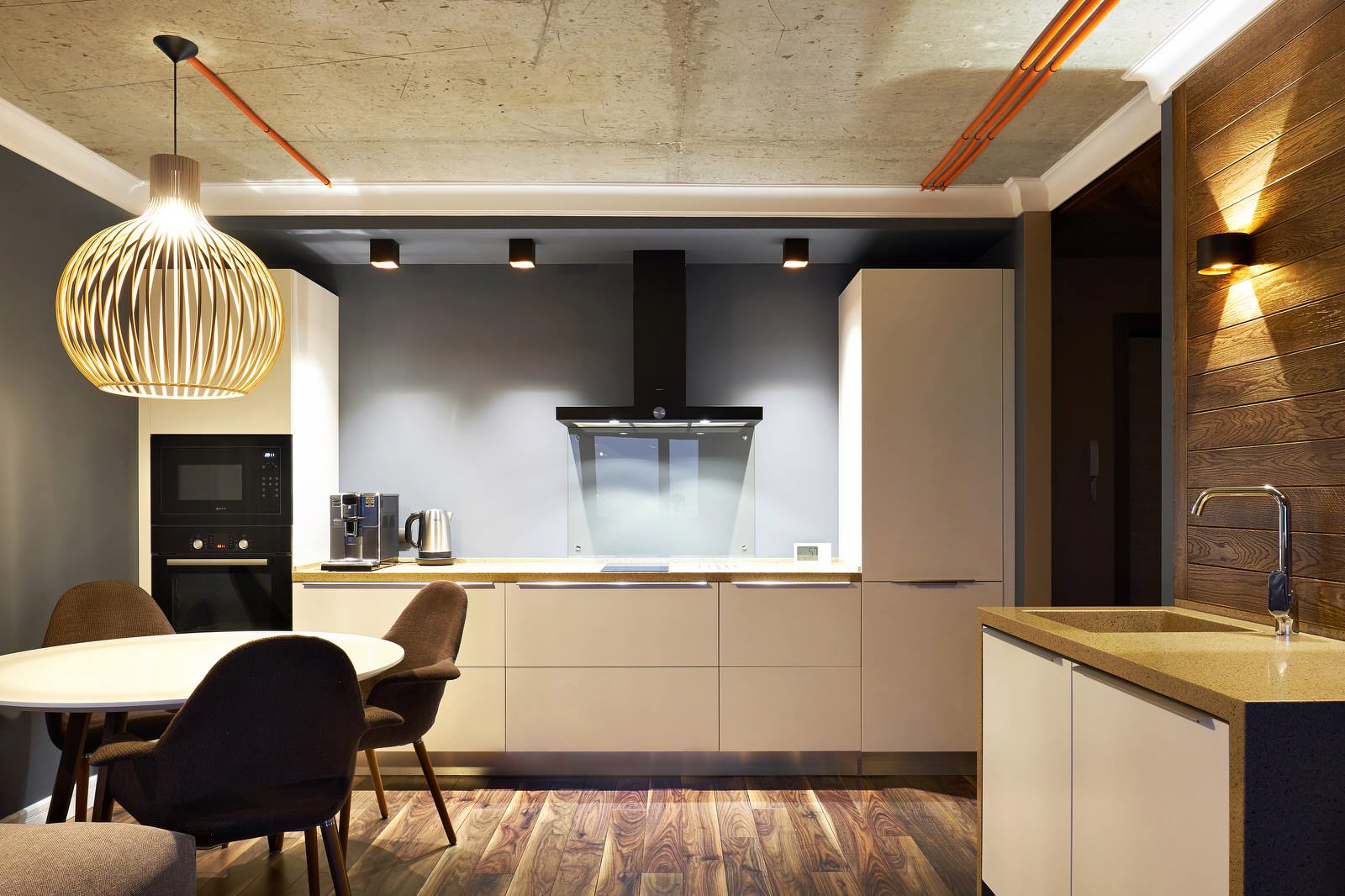 Квартира холостяка.