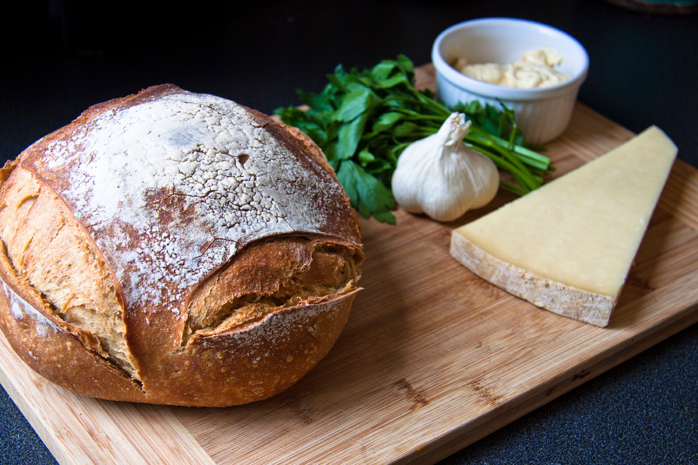 Рецепт: Французский хлеб с сюрпризом — за 10 минут