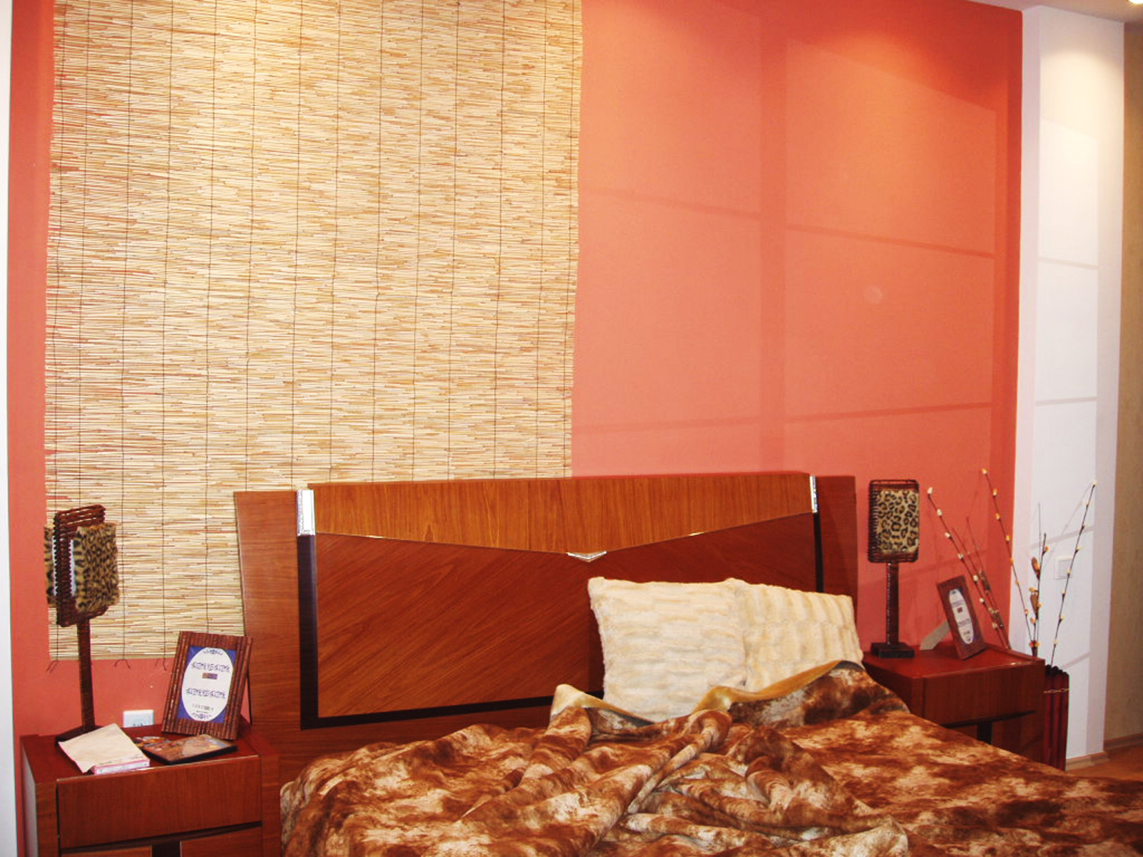 Golden autumn Cyrus - design in oriental style