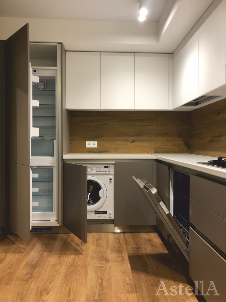 Обложка проекта: Кухня без ручек