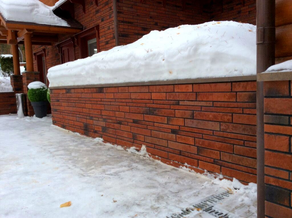 плитка stroeher на фасаде деревянного дома