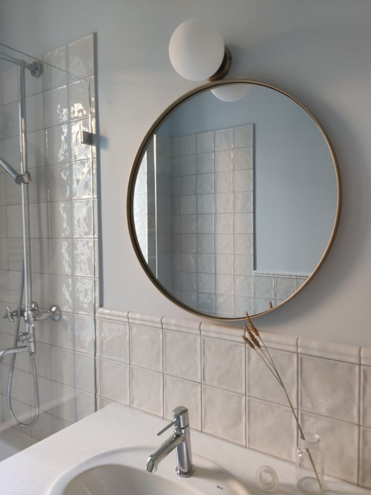 Ванная комната с окном