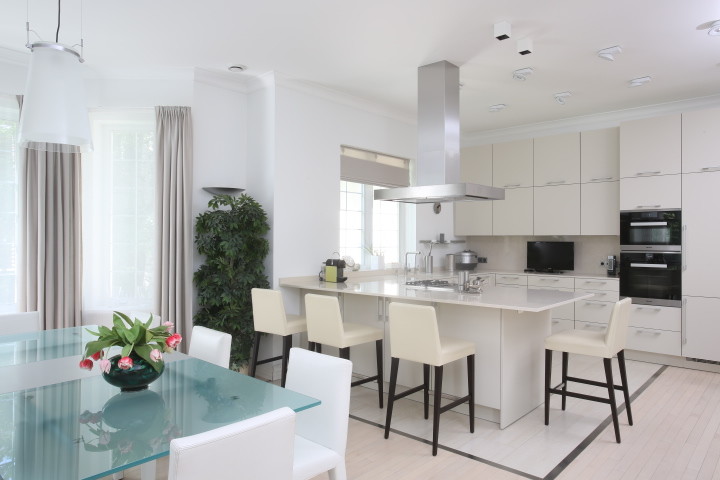 И было много воздуха и много много света