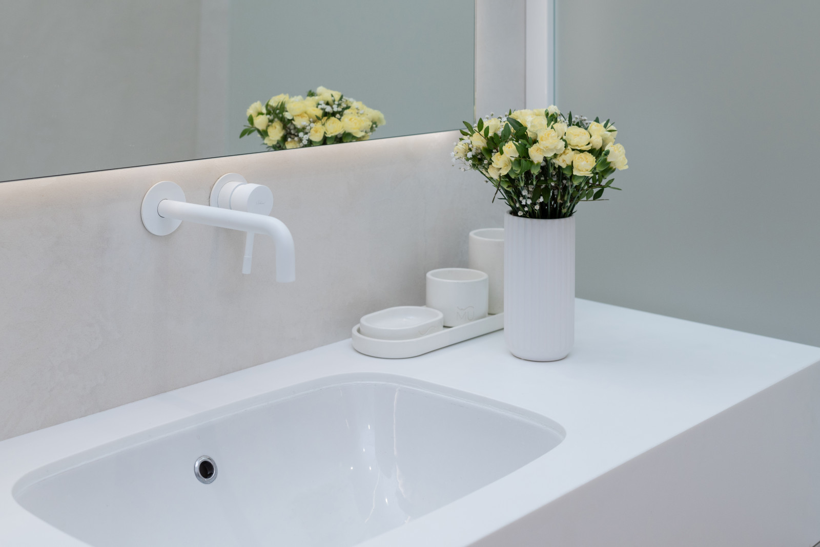 Реализация ЖК "Болконский", квартира с потолками 3,6 метра.