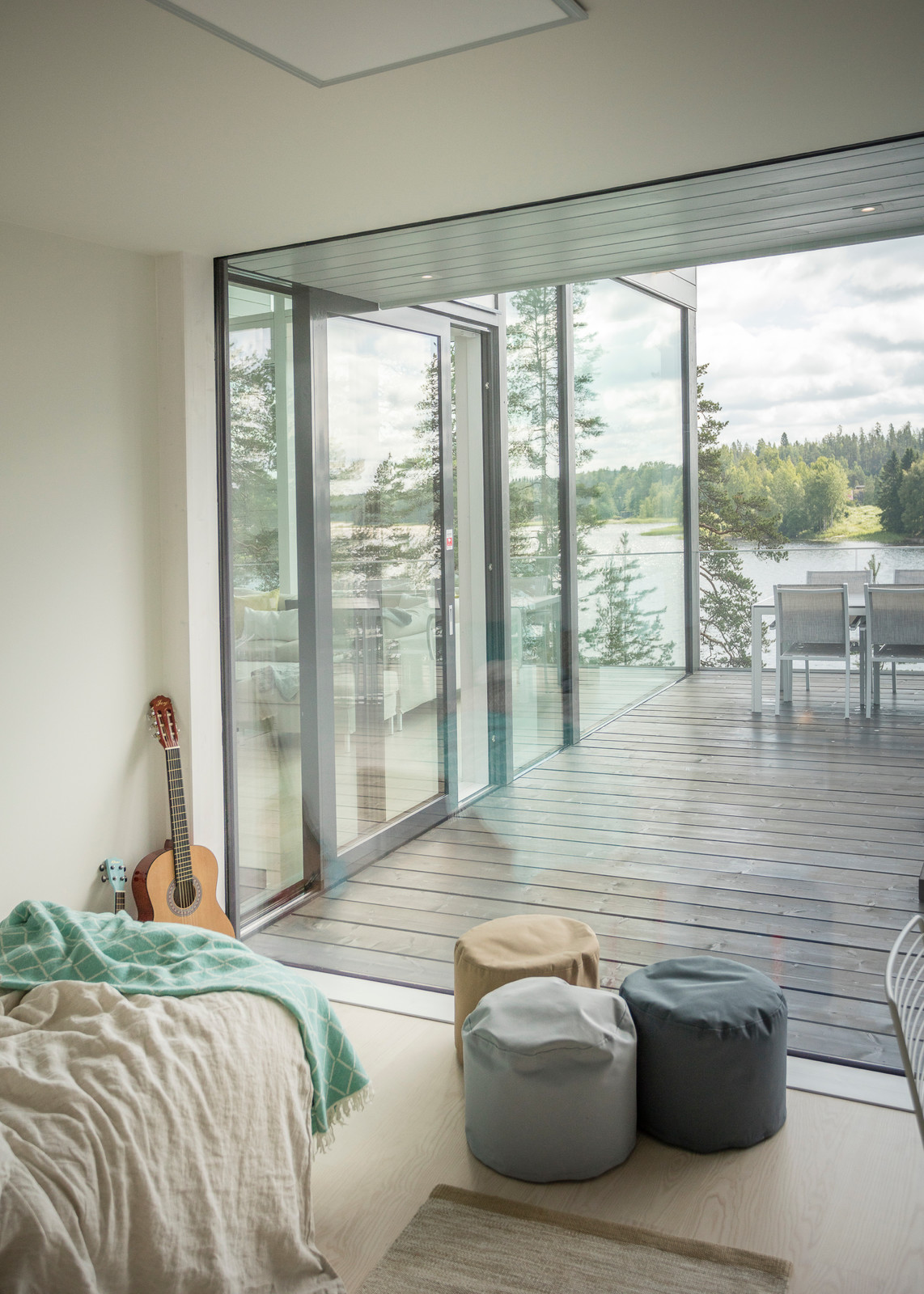 Краски Tikkurila в спальнях