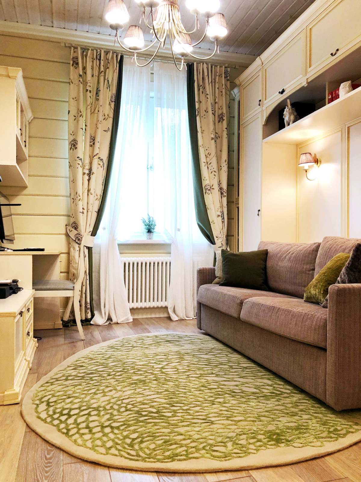 Обложка проекта: Ковер в гостевую (п. Николо-Урюпино)