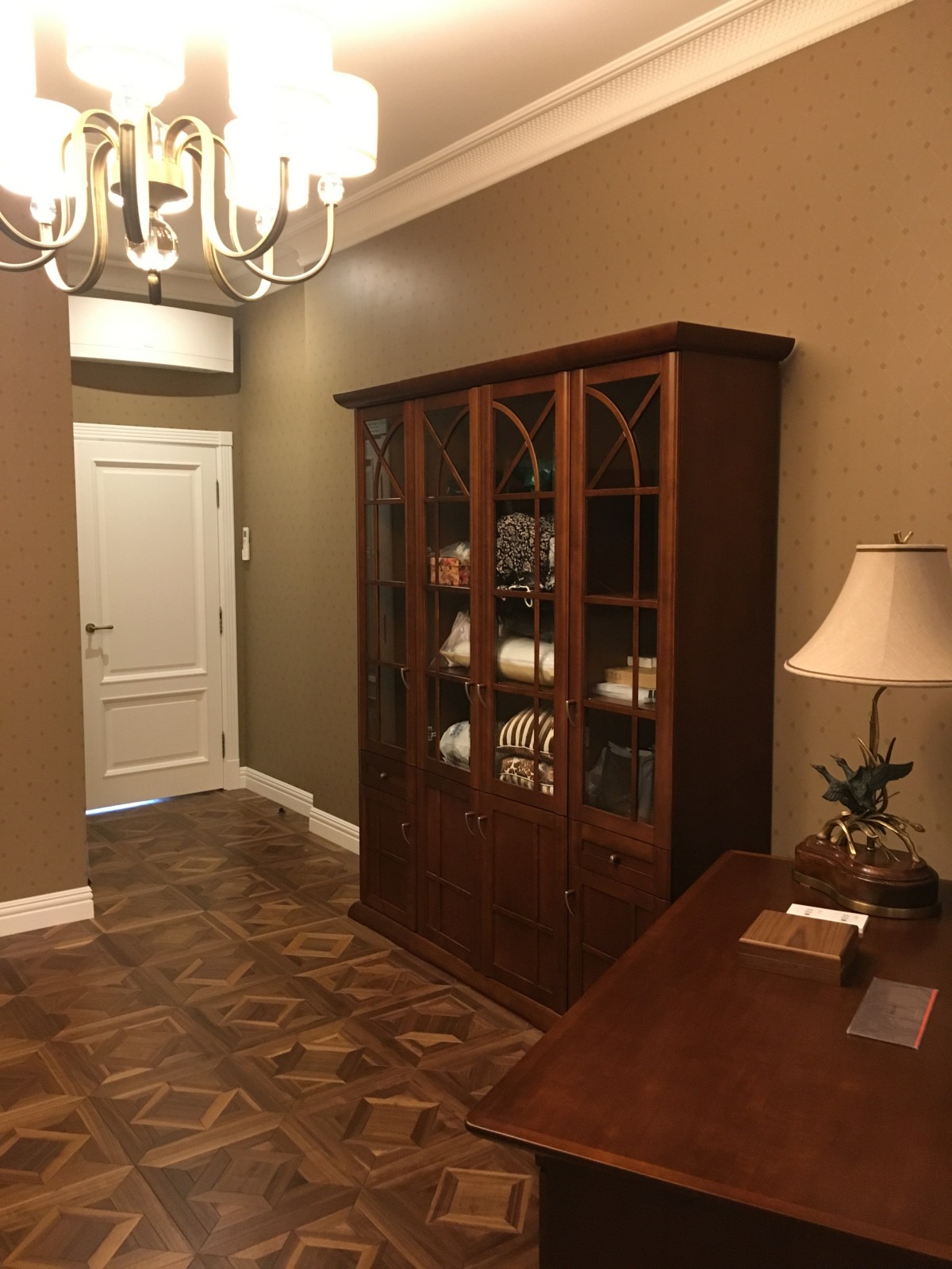 Обложка проекта: Крестовский "De Lux"