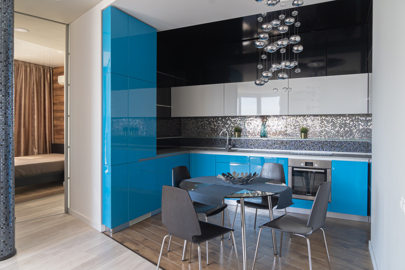 Кубанская Набережная 37