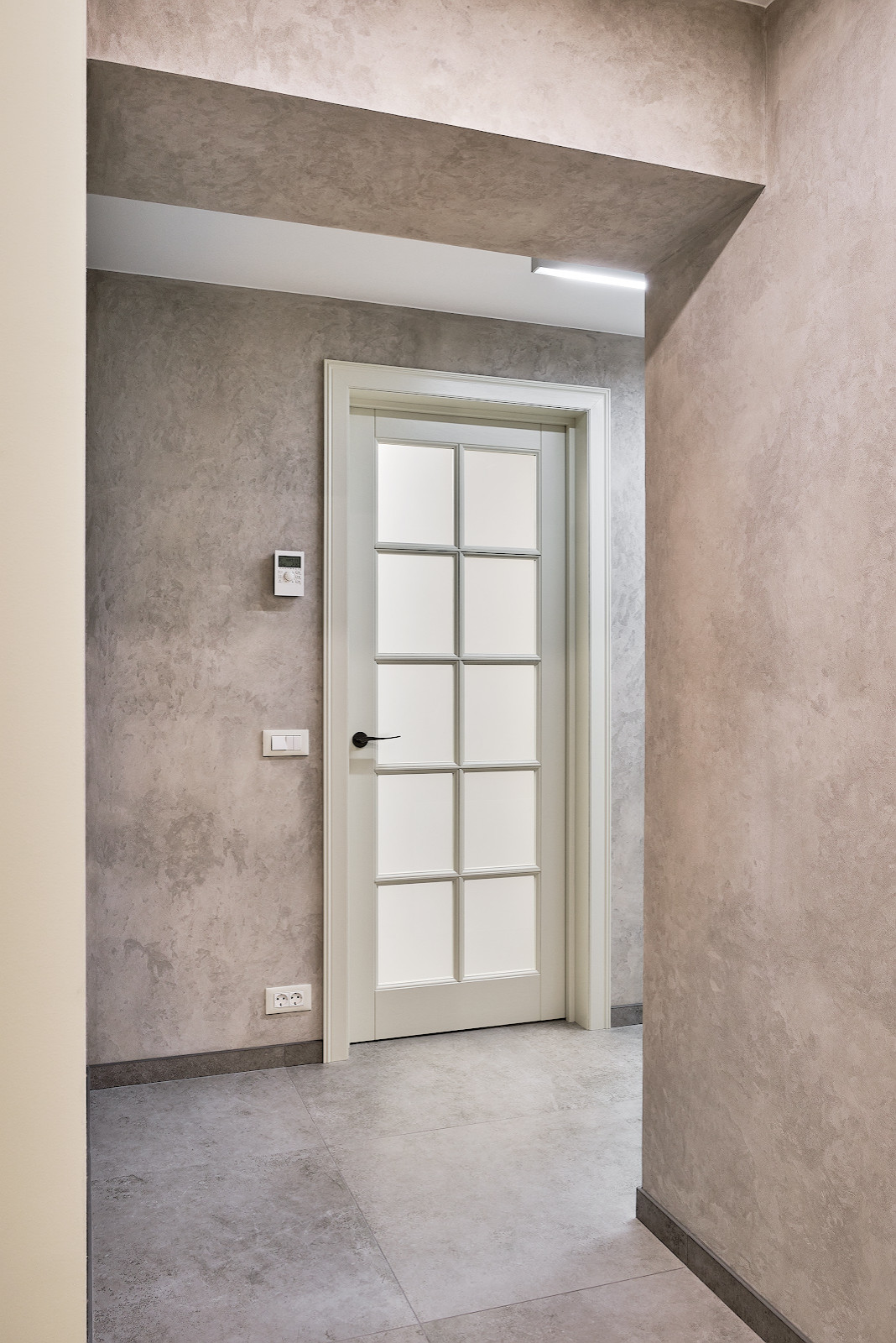 Кантри Ral 1013 в интерьере дома