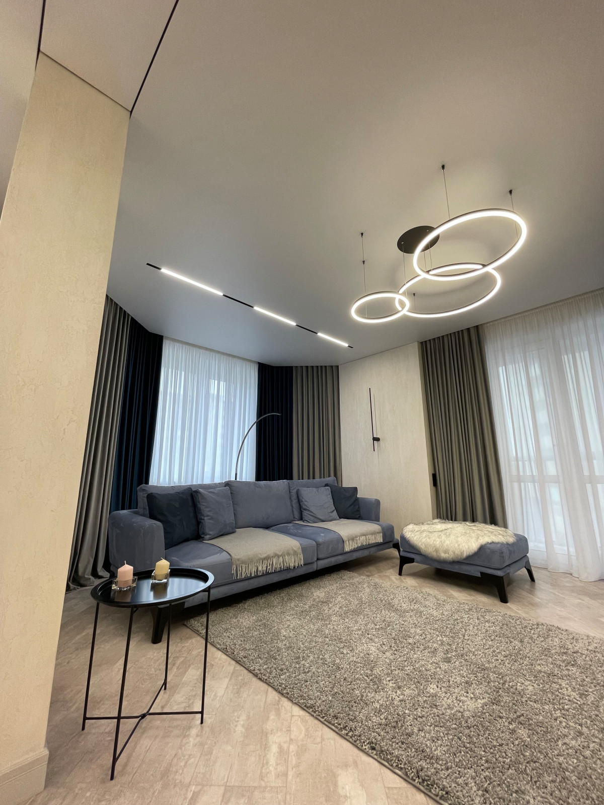 Теневые потолки в ЖК Заельцовский